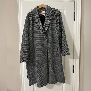 *SOLD H&M Houndstooth Oversized Coat